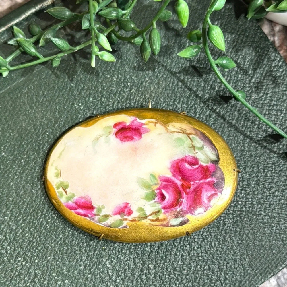 Vintage Floral Brooch with Gold Trim